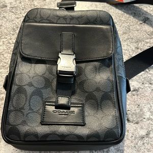 Coach Track Pack In Signature Canvas